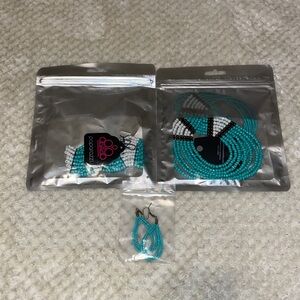 3 PIECE Beaded Necklace, Bracelet, and Earrings Statement Piece NWT